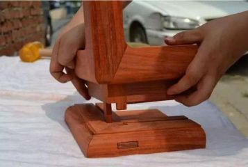 大果紫檀做家具的優(yōu)缺點(diǎn)？
